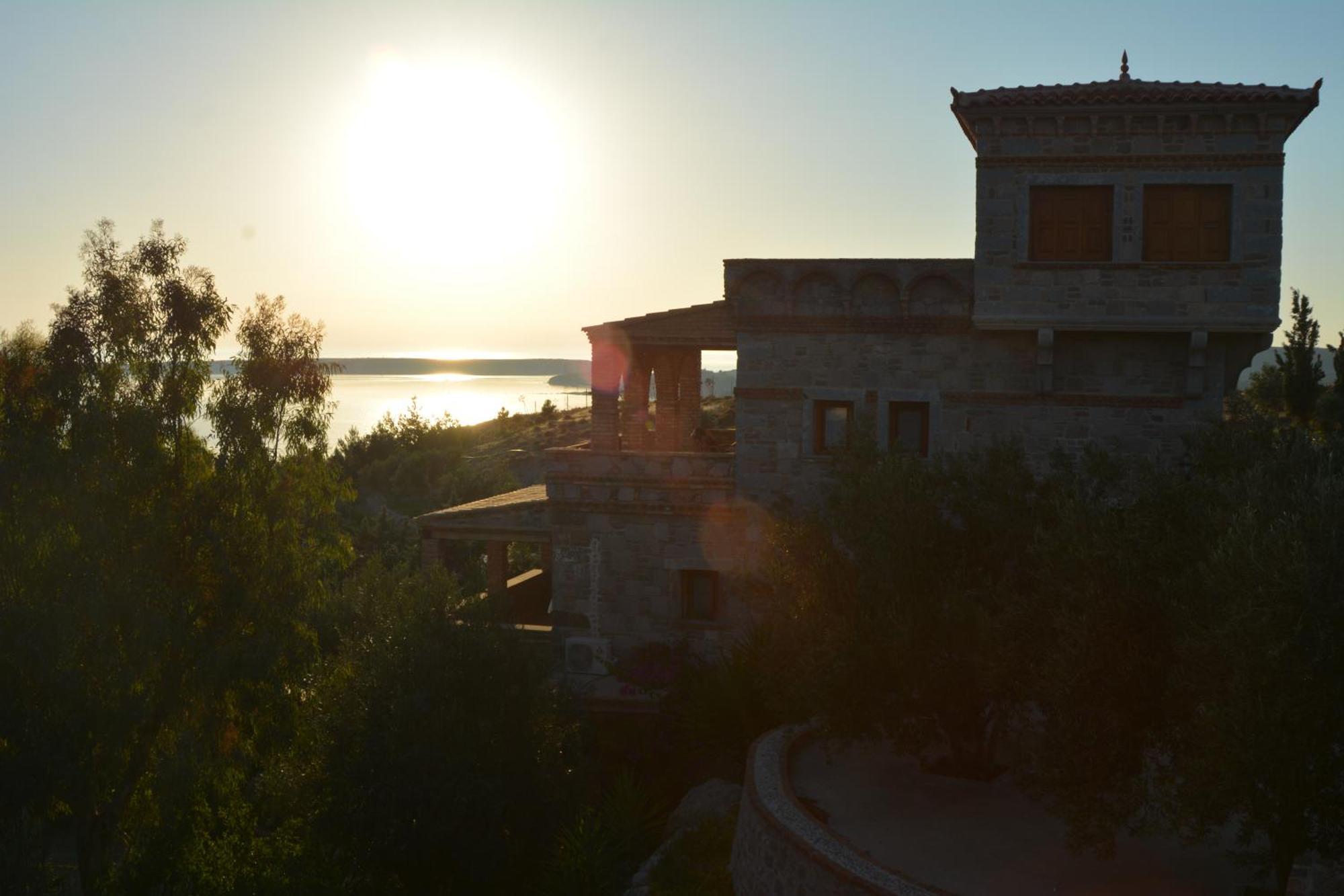 Lesvos Tower House Komninos Sigrion Экстерьер фото
