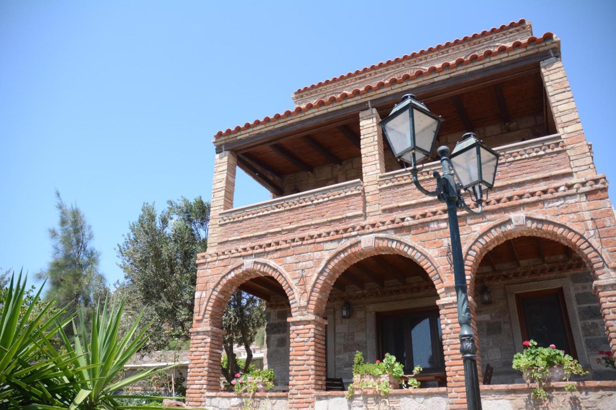 Lesvos Tower House Komninos Sigrion Экстерьер фото