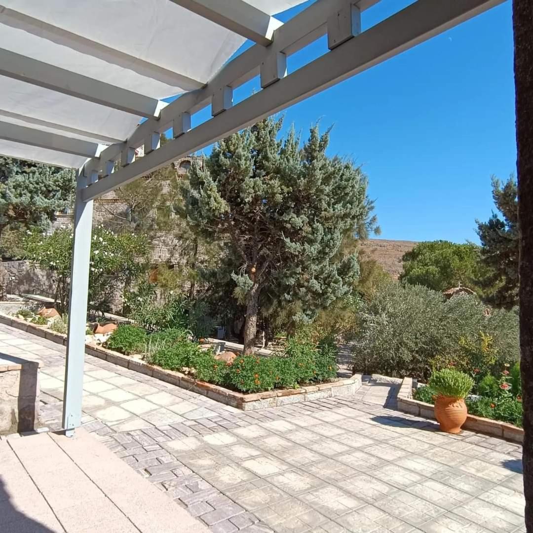 Lesvos Tower House Komninos Sigrion Экстерьер фото
