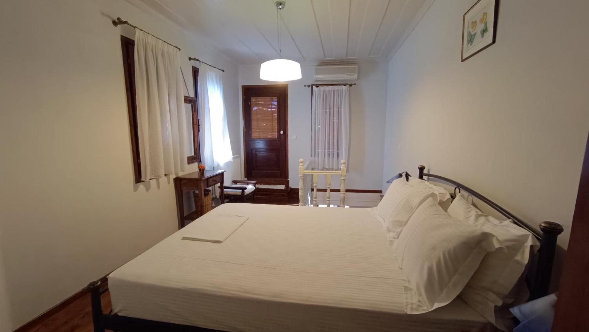 Lesvos Tower House Komninos Sigrion Экстерьер фото