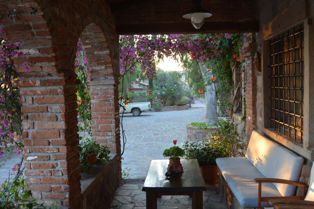 Lesvos Tower House Komninos Sigrion Экстерьер фото